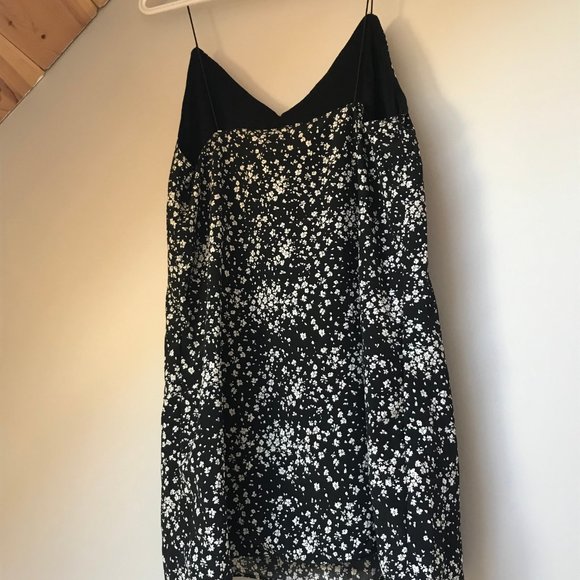 Urban Outfitters Dress - Picture 3 of 4